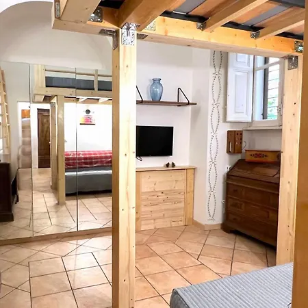 Daisy House Apartment